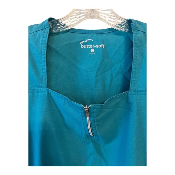 Butter-Soft Teal Scrub Top Women’s Size L – Zip Front, 2 Pockets – 65/35 Poly Co - Picture 2 of 5